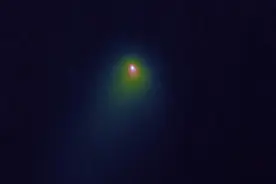 闯入太阳系的那个星际物体，似乎正在被摧毁图片