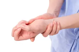 长期痛风就用3类药，有效排出尿酸，减轻症状！专家教你如何选图片