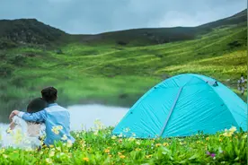 两性关系中，一个女人的“廉价”，都是从随意改变自己开始的图片