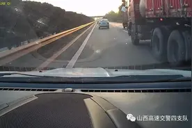 大货车随意变道险酿事故 高速交警接举报予以处罚图片