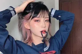 时髦精无法拒绝的挂耳染，杨超越、吴宣仪都在染，个性又潮流图片