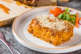 熔岩榴莲披萨“一碰就爆”，榴莲+芝士，瀑布级拉丝来了图片