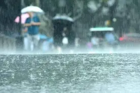 河北石家庄普降中到大雨，洨河现洪峰，各大中型水库暂未出现超汛限水位水情图片