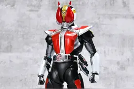 78官测：万代 真骨雕 假面骑士电王 圣剑/圣枪形态图片