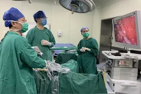 6岁男童长胡须，原来是睾丸肿瘤惹的祸图片