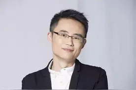 网曝武大副教授生活作风混乱，聊天记录曝光，女友小他19岁图片