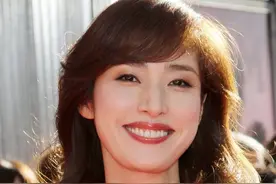 天海祐希：独一无二的单身女王，可牝可牡，比男神还要帅气的女神图片