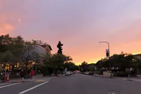 参观伯克利第一天，感叹自然环境之余，被专属停车位的故事打动了图片