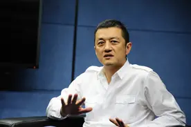 房子，要凉！开发商李亚鹏欠4000万走投无路，称愿给对方下跪图片