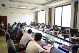 胆真大！电子手表竟带到煤矿井下 执法人员：下井前不检查吗？图片