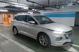 小伙11万入手平民奥德赛，110块改劳斯莱斯款星空顶，城会玩图片