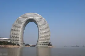 湖州备受争议的新地标，房价1晚近3万元，有人却说它像马桶盖图片