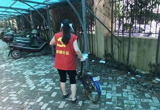 让“僵尸车”不再“霸道”,各街道这样做...