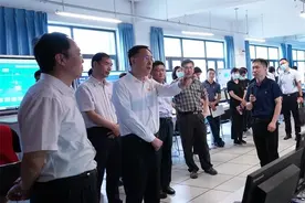 国家能源局副局长林山青来华北电力大学调研指导图片
