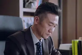 《突围》原著大结局：林满江逼死师妹石红杏，却替傅长明顶罪图片