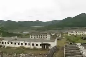 腐烂的熊掌！世界上最大的废墟：俄罗斯西伯利亚、远东正在废弃！图片