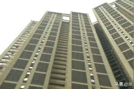 武汉一新小区电梯频出故障 住户们每天提心吊胆图片