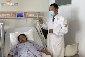 乳头溢液别忽视！可能是乳腺癌的征兆图片