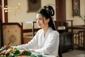 《皎若云间月》首播，意外好看，故事性强，张芷溪演技灵活有趣图片