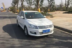 桑塔纳车主升级到帕萨特 空间太赞开着贼爽图片
