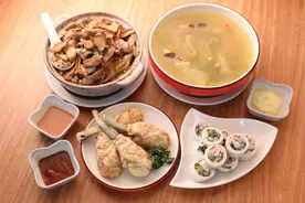 经典的三菜一汤，晚餐这样做，有肉有菜还有饭，营养又美味图片