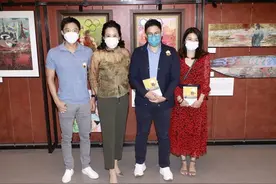 郭晶晶的婆婆不愧是港姐，穿得普通都很大气，贵妇气质太迷人图片