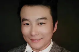 胡伟：人不是非黑即白的，而是灰色的图片