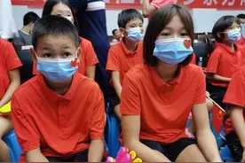 全红婵兄妹情况：弟弟妹妹也在练习跳水，姐姐念书、大哥辍学打工图片