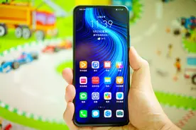 原来手机点击这个按钮，就能一键生成音乐电子相册！这也太厉害了图片
