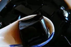 沿海地区的汕尾，为什么很少有人会中暑呢？答案就在这碗"凉粿"里图片