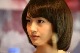 被父母毁掉的，郑爽的前半生图片