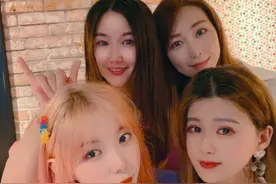 小苍、小米、小楼和苏小妍！前LPL四小花旦，苍米楼妍再次同框图片