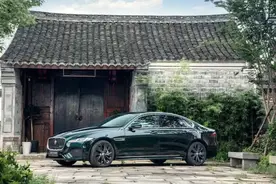 试驾新捷豹XFL：气场比5系足，动力比E级猛图片