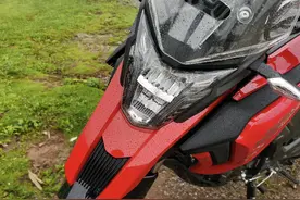 五羊本田新款两轮摩托车上市，外观很帅气，排量184cc，1.668万起图片