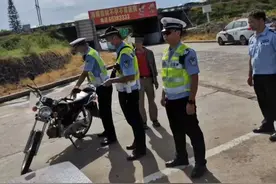 海口公安交警在全市范围内开展摩托车交通违法行为专项整治行动图片