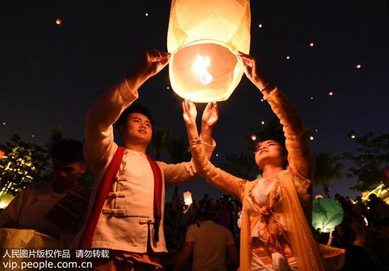 孔明灯的原理（天空中繁星点点孔明灯虽好但存在安全隐患）
