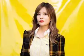 赵薇露面显憔悴，网传她离婚是真的吗？图片