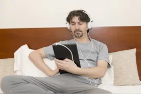 自己下载观看小电影违法吗~会被处理么图片