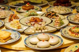 甄嬛作为贵妃每天都能吃什么？怪不得淳常在总去她那里蹭吃的图片