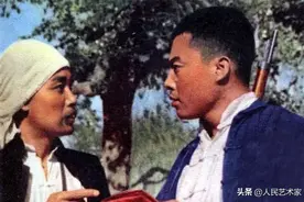 为了拍好这部《地道战》，朱龙广摔裂了右膝导致自己残疾，刘江戴假牙嘴巴被磨得发肿，苦不堪言图片