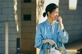 到了55岁的“家庭妇女”，秋冬备齐这3件就足够，日常百搭还时尚图片