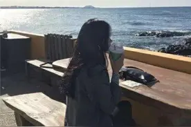 抖音上点赞最高的短句子：我居然输给了让你哭的人图片