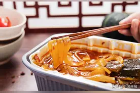 自嗨锅开线下门店 人均30元主打煲仔饭图片