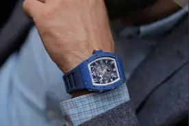 劳斯莱斯车主晒几百万RM，酒桶形腕表为啥是“亿万富豪入场券”？图片