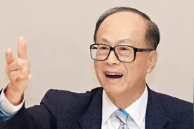 两人同时接盘王健林：一个回收1600亿！一个负债3340亿图片