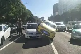 开车撞人后第一个电话该打给谁？顺序弄错，只能吃哑巴亏图片