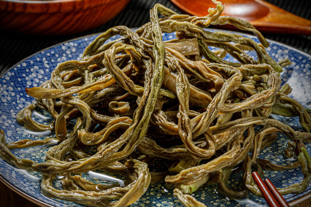 晒豆角干,还需要焯水吗?教你正确做法,久放不坏,炖肉吃太香了