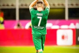 37岁拿到队内赛季最佳球员，里贝里：足球就是我的生命图片