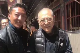 李连杰近照老成了80岁老头！功夫巨星这些年经历了什么图片