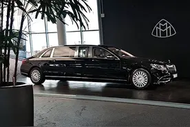 奔驰顶级旗舰 新款Maybach S 650 Pullman图片